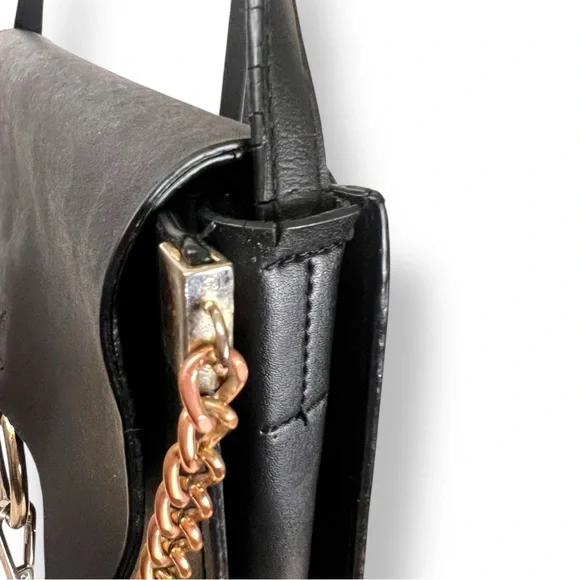 Chloe Faye Black Leather Ring Crossbody Bag - Picture 7 of 12